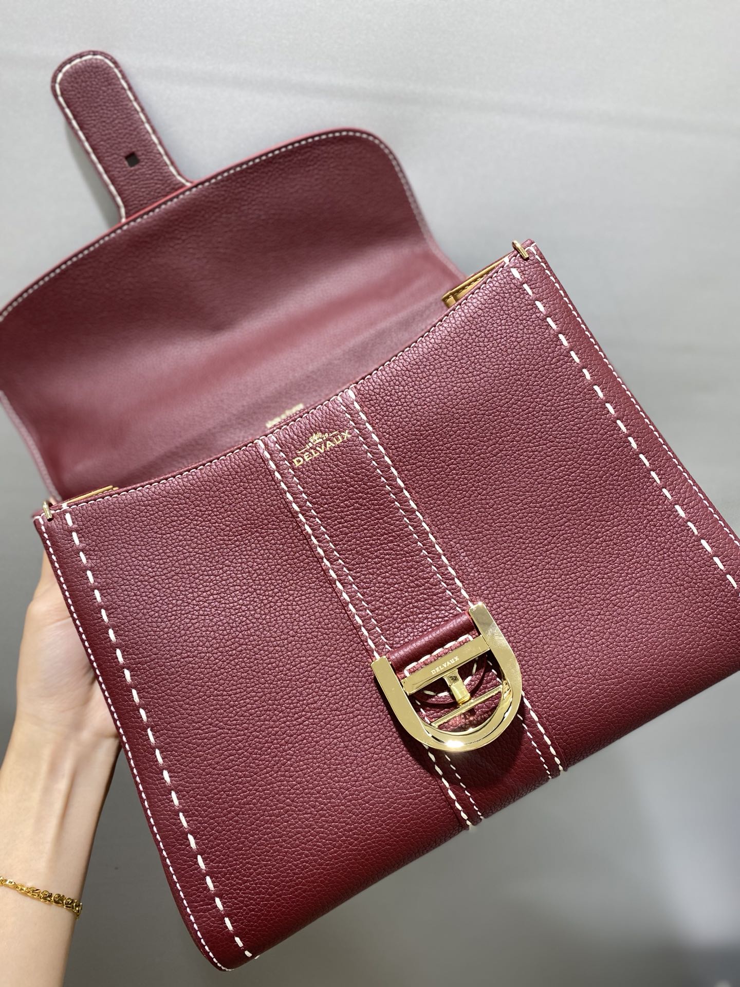 델보 브리앙 박스백 미듐